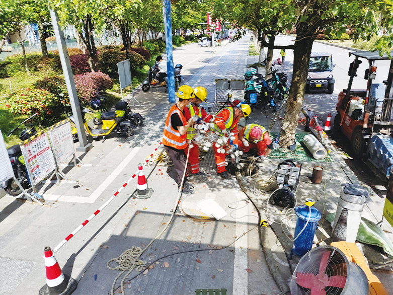  松北UV-CIPP紫外光固化修复